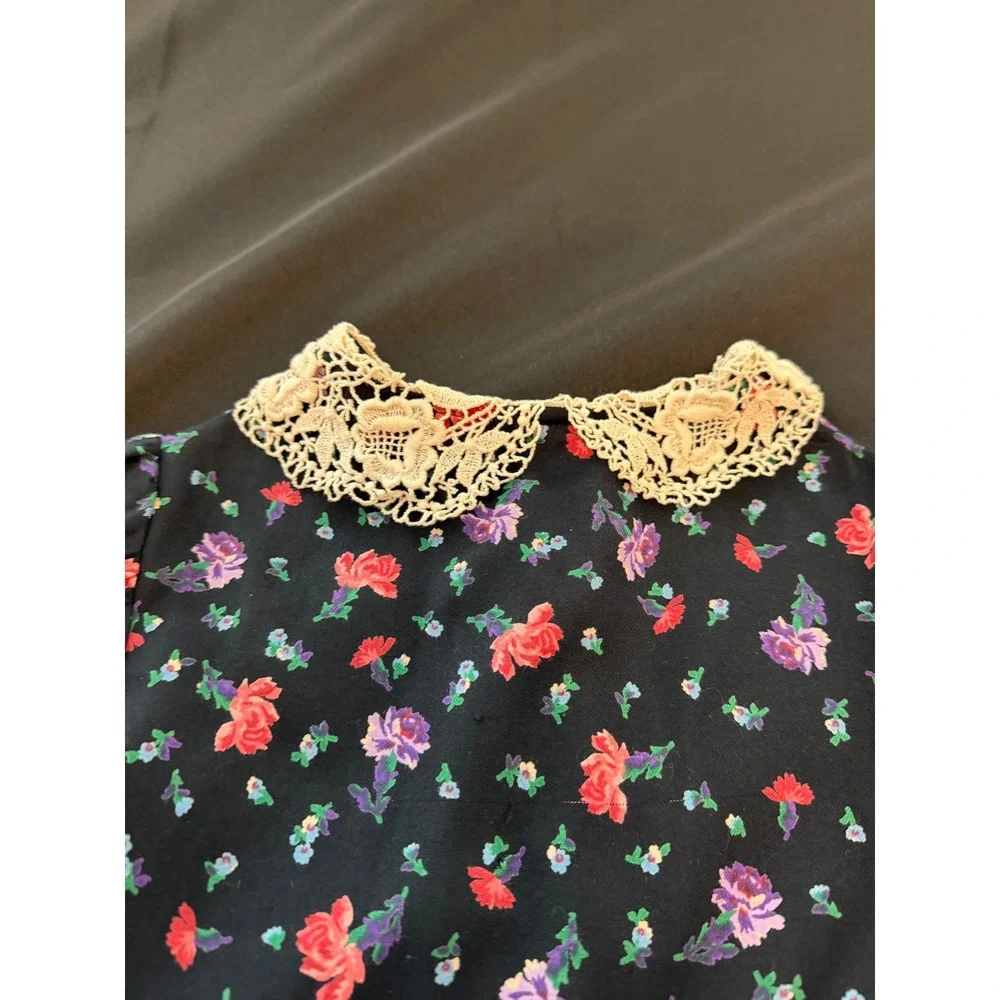 Vintage Floral Tiered Dress Black Red Purple Lace Collar Long Sleeve